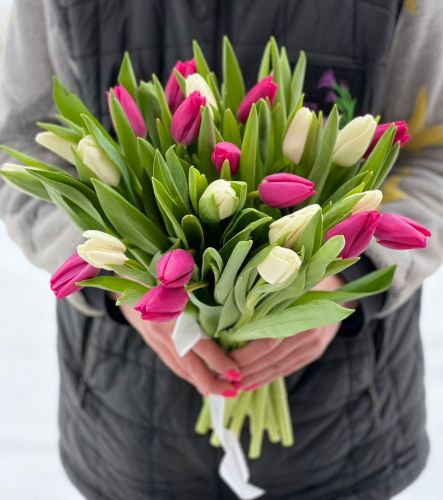 Букет тюльпанов "Хлоя" - купить в интернет-магазине с доставкой по Курманаевке